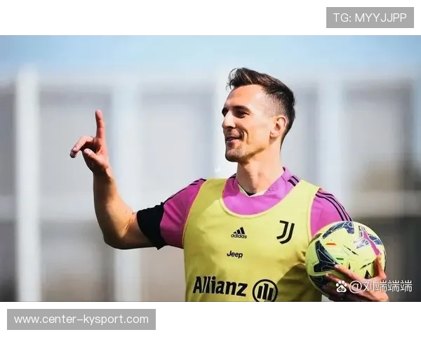 尤文米利克回身扫射节奏完美，掀起球迷热议的震撼瞬间